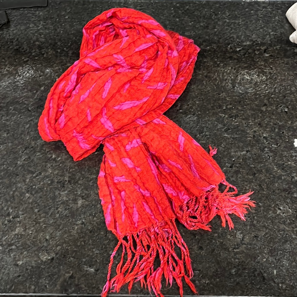 Twiggy London scarf